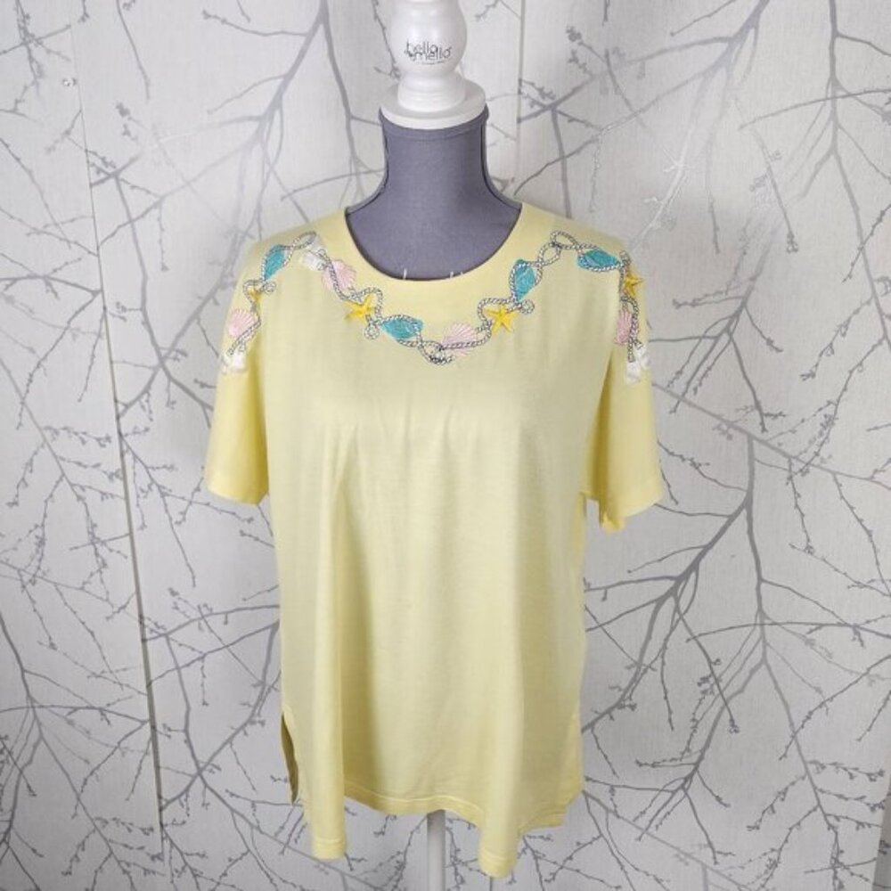 Elegant VTG Pale Yellow Sea Shells Embroidered Round Neck Top